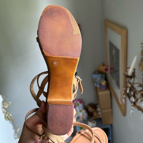 Seychelles Heels - Picture 5 of 8